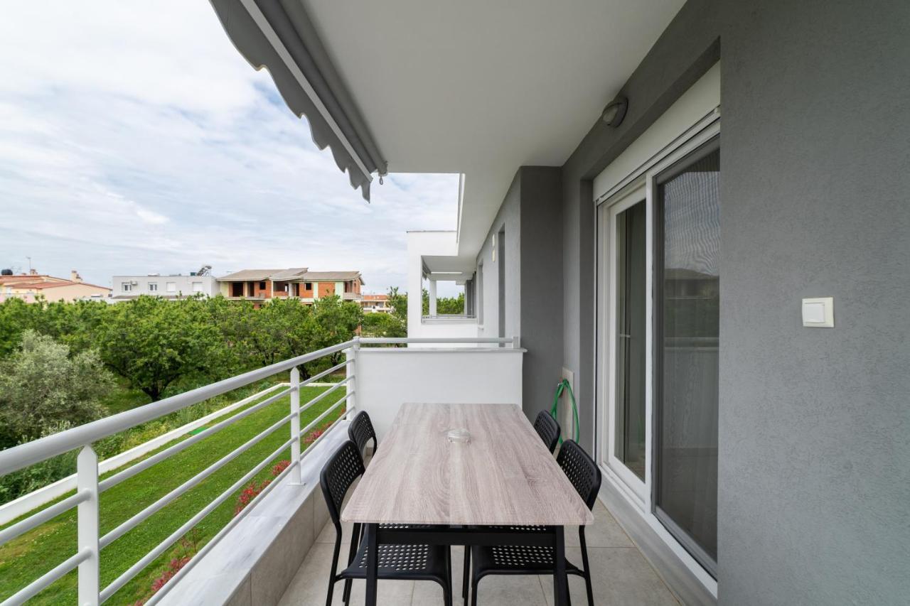 Danai & Palm Residential Complexes Apartment Ofrinion Luaran gambar